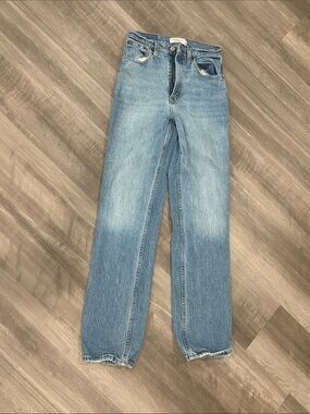 A&F 90s straight jeans